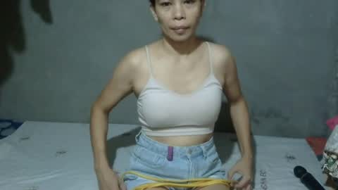 Snapshot of simply_me143 chatting on June 19, 11:52 pm mia online show from June 19, 11:52 pm