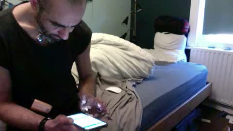 simplyminded online show from January 14, 11:05 am