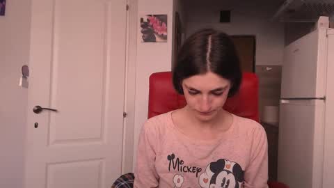 Snapshot of simyhvn chatting on March 21, 5:34 am simyhvn online show from March 21, 5:34 am