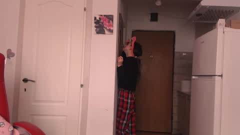 Snapshot of simyhvn chatting on March 22, 1:58 pm simyhvn online show from March 22, 1:58 pm