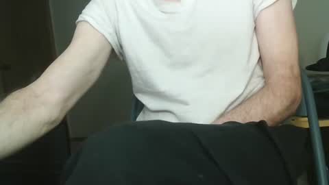 Snapshot of sincity98 chatting on February 7, 7:23 am sinner online show from February 7, 7:23 am