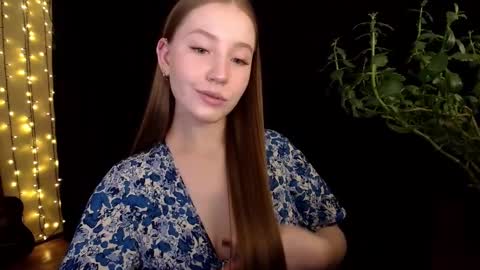 Snapshot of sindiwatsoon chatting on October 15, 1:44 pm Sindi online show from October 15, 1:44 pm