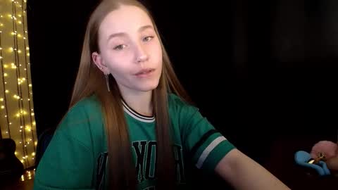 Sindi online show from February 4, 2:56 pm