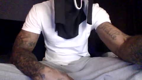 Snapshot of sinful365 chatting on November 24, 4:56 am sinful365 online show from November 24, 4:56 am