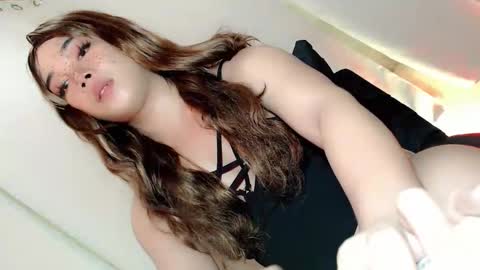 Snapshot of sinful_sirenity69 chatting on April 5, 3:31 pm sinful_sirenity69 online show from April 5, 3:31 pm