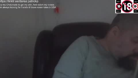 Snapshot of singledude_69 chatting on November 29, 12:08 pm SingleDude 69 online show from November 29, 12:08 pm