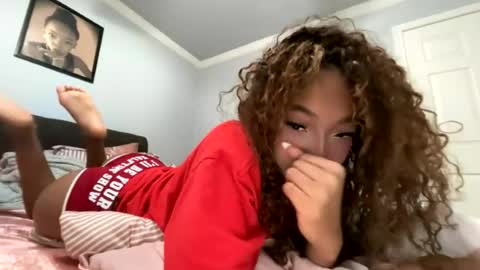 Snapshot of sinn3er chatting on July 16, 7:14 am sinn3er online show from July 16, 7:14 am