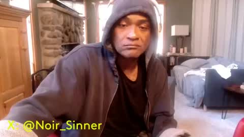 Snapshot of sinnernoir chatting on October 11, 2:37 pm My Name Is..............................John online show from October 11, 2:37 pm