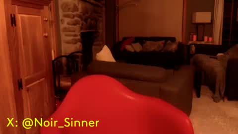 Snapshot of sinnernoir chatting on October 16, 2:34 am My Name Is..............................John online show from October 16, 2:34 am