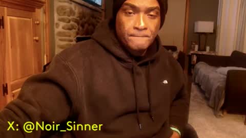 Snapshot of sinnernoir chatting on October 29, 4:59 am My Name Is..............................John online show from October 29, 4:59 am