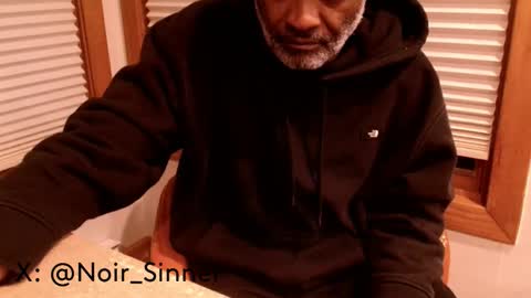 Snapshot of sinnernoir chatting on November 16, 4:07 am My Name Is..............................John online show from November 16, 4:07 am