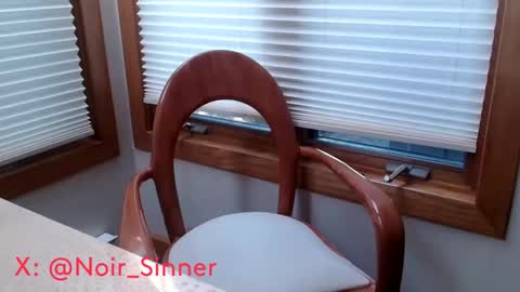 Snapshot of sinnernoir chatting on November 16, 5:18 pm My Name Is..............................John online show from November 16, 5:18 pm