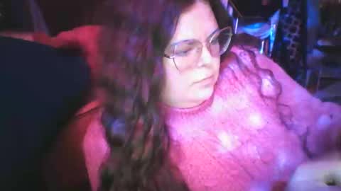Siofra online show from February 19, 5:49 am