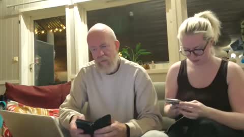 Sir Bacchus  Miss Essre online show from January 5, 7:06 pm