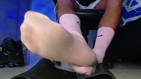 only foot                         worshipers here online show from February 9, 7:34 am