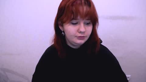 Snapshot of siren_dahlia_ chatting on October 22, 6:57 am Mina online show from October 22, 6:57 am