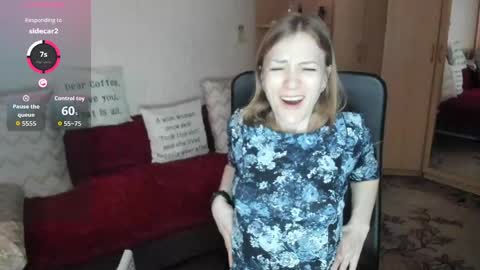 Snapshot of sirenasilk chatting on April 20, 9:56 am sirenasilk online show from April 20, 9:56 am