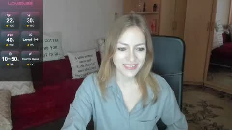 Snapshot of sirenasilk chatting on May 3, 9:04 am sirenasilk online show from May 3, 9:04 am