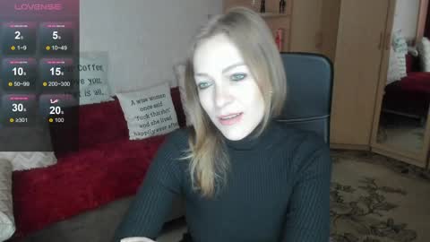 Snapshot of sirenasilk chatting on May 10, 10:20 am sirenasilk online show from May 10, 10:20 am