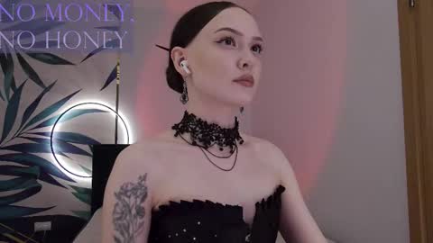 Goddess Sirena online show from March 1, 1:57 pm