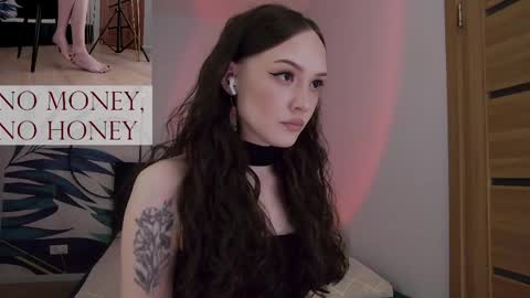 Goddess Sirena online show from April 22, 10:33 pm