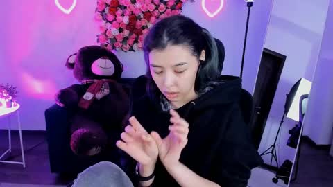 Snapshot of sirenmystique chatting on April 21, 7:06 pm Si online show from April 21, 7:06 pm