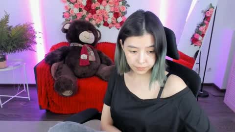 Snapshot of sirenmystique chatting on May 21, 7:10 pm Si online show from May 21, 7:10 pm