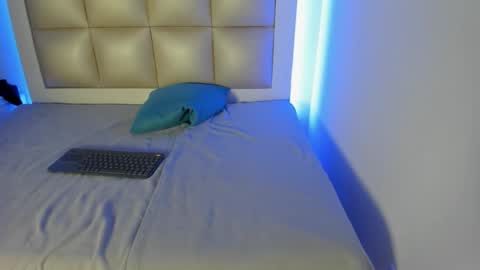 sirio_js online show from January 13, 9:20 pm