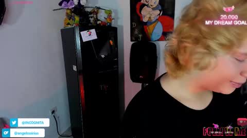 Snapshot of sirius_angels chatting on November 11, 4:45 am Sirius angels online show from November 11, 4:45 am