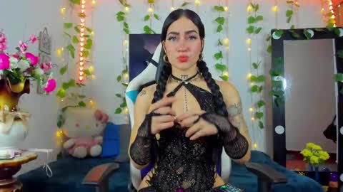 Snapshot of sirius_smith chatting on March 15, 3:01 am koral online show from March 15, 3:01 am