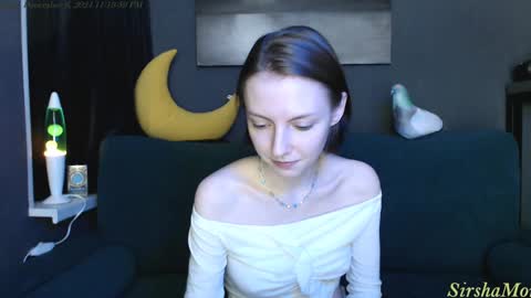 Snapshot of sirshamor chatting on December 6, 8:18 pm  SirshaMor   online show from December 6, 8:18 pm