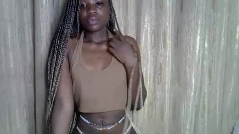 Snapshot of sismile chatting on November 15, 2:31 am shannie online show from November 15, 2:31 am