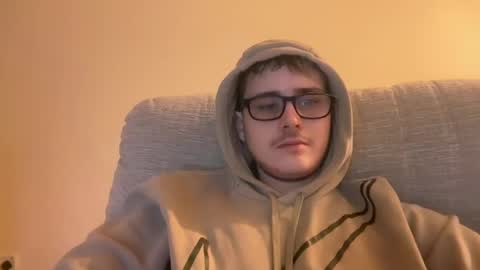 sissy_brit22 online show from December 13, 12:53 am