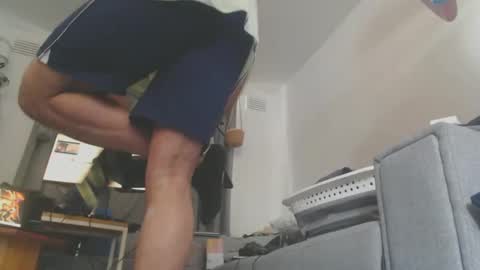 Snapshot of sissyboilooking chatting on March 2, 4:07 am RESPONDS WELL TO ... online show from March 2, 4:07 am