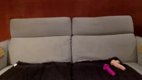 sissybreanna08 online show from June 5, 7:25 am