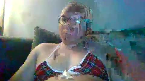 Snapshot of sissycamslut1962 chatting on March 28, 2:44 am sissycamslut1962 online show from March 28, 2:44 am