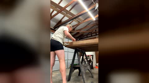 SissyMiles online show from April 5, 6:10 am