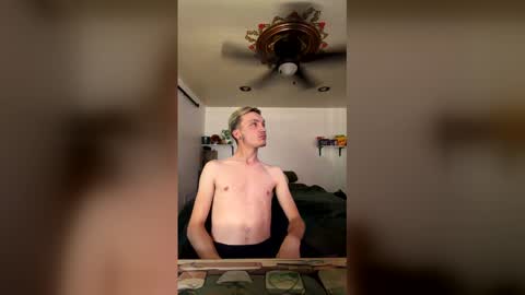 sissyr919213 online show from June 9, 9:37 pm