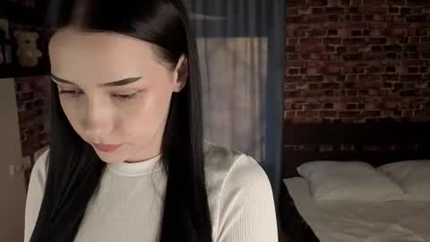 Lilly online show from March 15, 12:00 pm