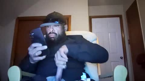 Snapshot of six_23 chatting on September 27, 2:05 am Sixxx online show from September 27, 2:05 am