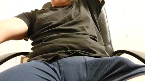 Snapshot of sixinchsolo chatting on October 23, 3:39 am sixinchsolo online show from October 23, 3:39 am