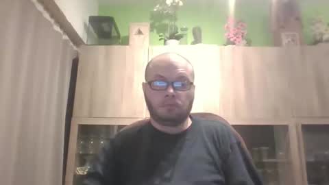 sixten113 online show from April 3, 4:27 pm