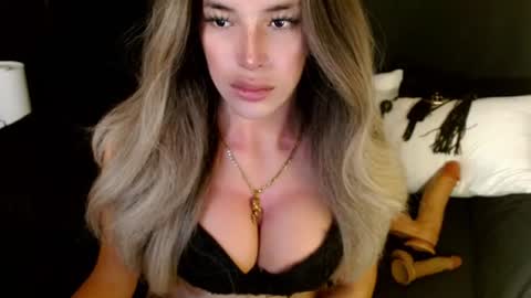 Cassie online show from June 25, 2:22 am