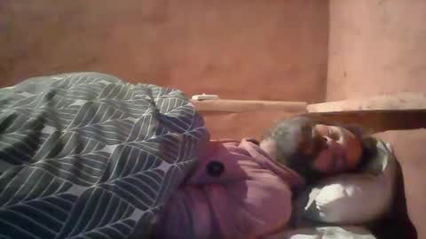 Snapshot of sji123 chatting on February 9, 3:11 am sji123 online show from February 9, 3:11 am