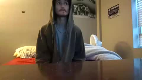 Snapshot of sk8ter_v2 chatting on December 9, 8:33 pm Christopher online show from December 9, 8:33 pm