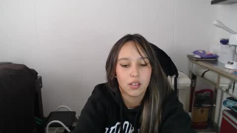 Alice online show from March 6, 5:54 pm