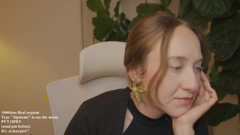 Snapshot of skarpio17 chatting on October 22, 1:28 am Im Scarlett ONLINE 5pm-10pm NYC time online show from October 22, 1:28 am