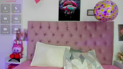 Snapshot of skay_wish chatting on May 11, 2:45 pm skay_wish online show from May 11, 2:45 pm