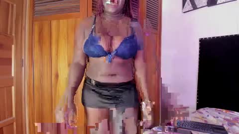 Skay Sanchez   online show from December 3, 5:23 pm