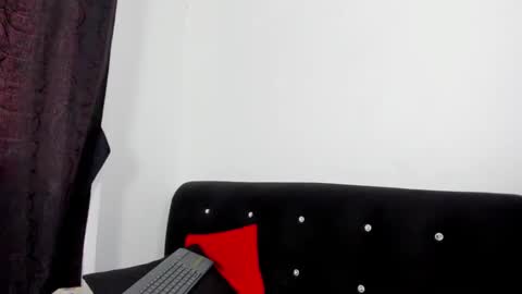 Skay Sanchez   online show from December 12, 4:53 pm